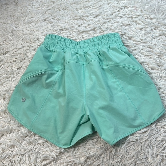 Lululemon Track That Mid-Rise Lined Short 5" Wild Mint - Picture 6 of 7